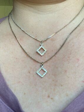 Victoria's Secret Double Square Pendant Necklace PRICE DROP – SHIPS TOMORROW